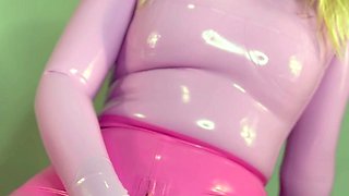 hot amateur blonde close up masturbation HD
