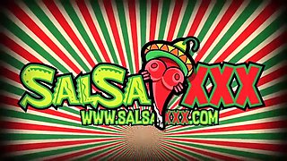 Salsa Topping on the Beach