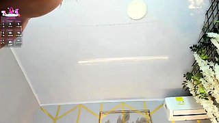 Amateur Big Boobs jerks Big Dick