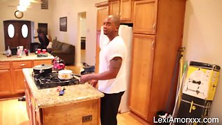 LEXI BOOTY WORKOUT: Big Ass, Blowjob  Amateur Porn