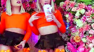 Amateur busty shemale fucking ass of tranny