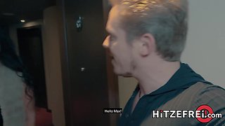 Hot Latina Zara Mendez thirsty for cum cocktail - Hitzefrei