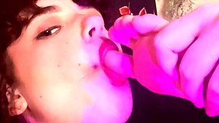 Amateur Foot Fetish Girlfriend Sucks and gives a Footjob