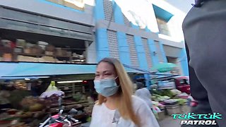 Curvy Cougar Fucked For First Hardcore Porno At Tuk Tuk Patrol