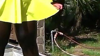 SSBBW Sucks at the Pool
