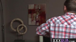 Blond mom Elaina Raye having hottie sex