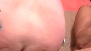 Threesome smoke fuck for two granny chicks