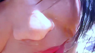Sexy video: Nina Roberts