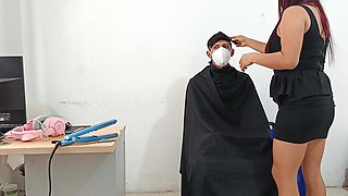 Hairdresser Likes to Fuck Clients