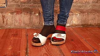 Clogs & Opaque Tights - Footplay Contrast