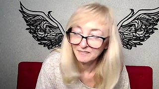 Blonde MILF with glasses on webcam