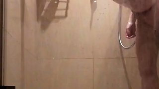 girl shaves and pees in the shower - Lady Bug