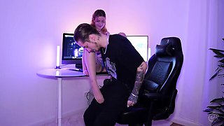 Watch exquisite bunny's clip