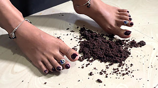 Tamil Mistress Mami Hot Sexy Yummy Feet Cake for Tamil Slaves