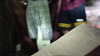 Village girls were secretly kissed by the tuition teacher when the girl went to the bathroom
