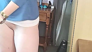 Sexxxfilled Lunchbreak and Handjob.girls Just Want to Be Filled with Cum