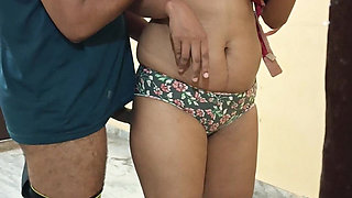 Desi Mms Komal Meet Boy for Quick Fucking in Local Room
