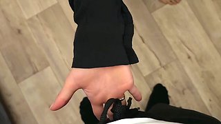 Pretty married chick gives a nice head to her neigbour for changing a light bulb