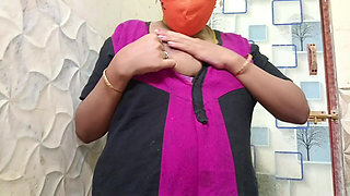 Boyfriend Calling Coming Home Bathroom Funking Very Tight Pusssy! Indian Tamil Hot Video