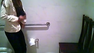 Hidden camera in the ladies' room catches Korean girl pissing