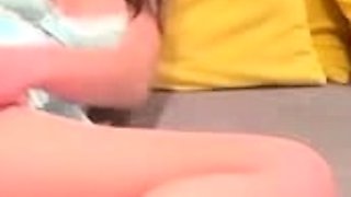 Webcam fun mature brunette with toys cum on cam