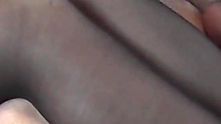 Romantic handjob from MILF in stockings
