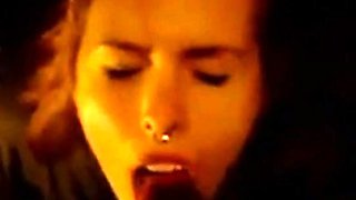 Svenska Caroline suger som en proffs