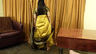 Hot Indian Aunty Sex with Saree