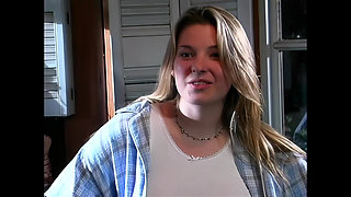 Sunnie Daye: I Want to Try a Big Mature Cock for the First Time