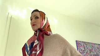Stunning brunette MILF Victoria Valente showcases her satin headscarf in a teasing JOI