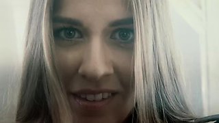 FrolicMe Eveline Dellai Looking For You