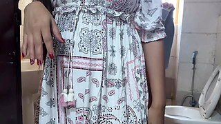 Stepson Saw MILF Saara Naked After Shower and Couldn’t Hold His Cock Away From Her Wet Cunt