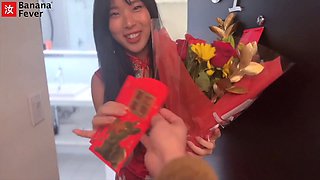 Hot Korean ABG Elle Lee Gets Her Lunar New Year Present from Her Chinese Fan