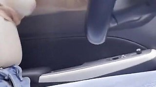 Nos Excita Escuchar El Sonido Del Carro, Besarnos, Tocarnos Las Tetas Y Tener Orgasmos