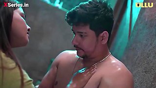 Gorgeous Indian MILF hot sex mind-blowing scene