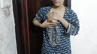 Sister in law ko bathroom me pakad ke jabar dasti pela