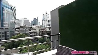 Petite Thai girl gets creampied by huge Japanese cock