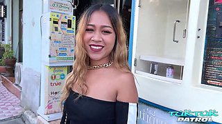 Thai Squirt And Cum It Never Ends For Tuktuk Patrol And Her Pussy