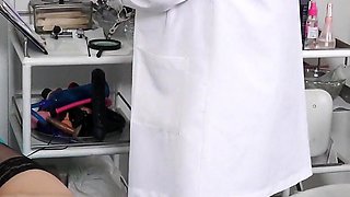 Physical and Pussy Exam of Hot Mature Victoria Hope
