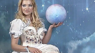 Izzy Delphine - 390 - Photoshoot Backstage