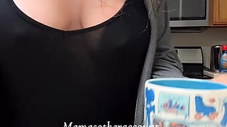 Me signaling you to cum eat breakfast in bed ;)