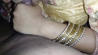 18 year old beautiful sexy cute girlfriend's hairy tight pussy and she is very horny girl