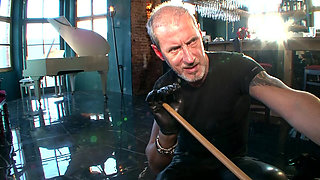 BDSM German Pisscutze