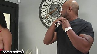 HOTWIFEXXX - Thick Wife Cuckolds Hubby With BBC While He Watches From Home Cam: Porn