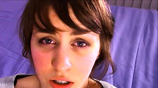 Amateur teen gives pov lapdance