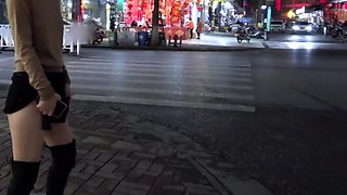 Fullfive - Flashing in public street