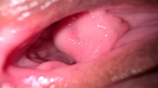 Slim teen pisses before intense fuck - Home Video