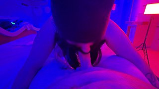 I meet a sexy saleswoman in Buenos Aires and she ends up being my amateur porn actress.