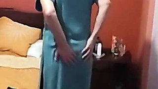 I Come Home From Work Excited and I Show Myself in Front of the Maid's Husband, I Need to Fuck