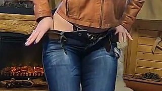 Beautiful Sugar Babe Tight Jeans Teasing with Mega Orgasm in Bathtub at Home While Smoking